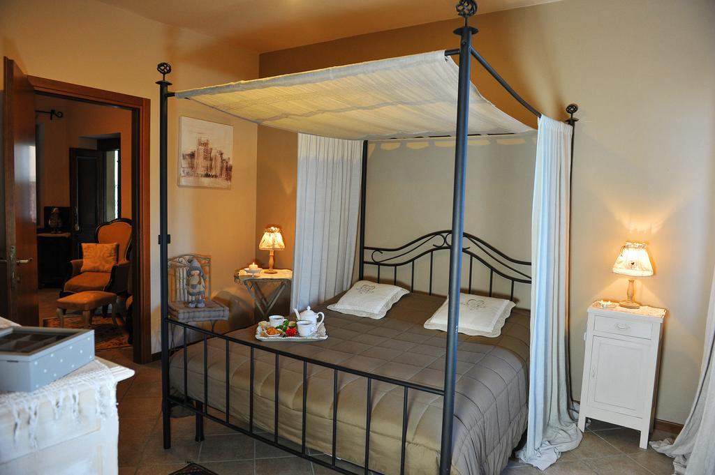 Agriturismo Paitin Alba  Habitación foto
